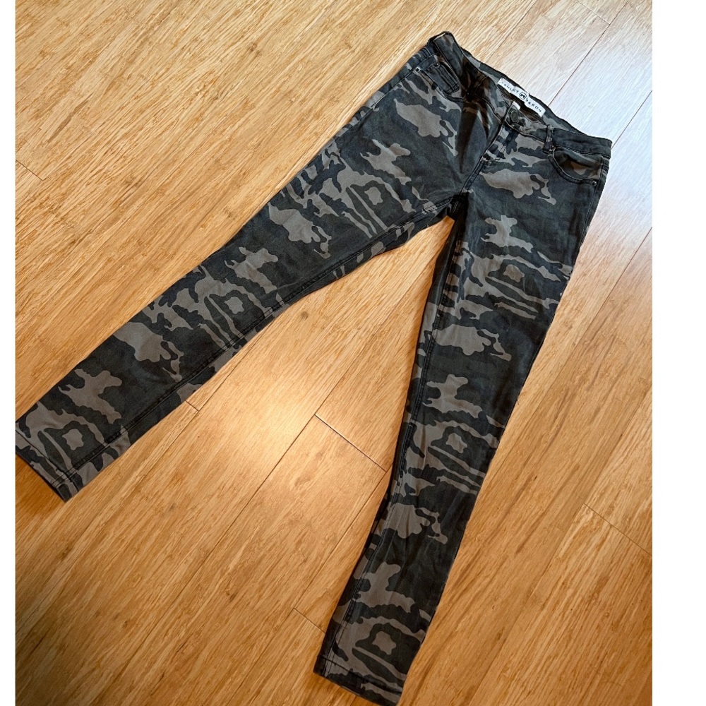 Camouflage Skinny Jeans
